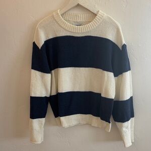 American Eagle | Striped Navy and White Sweater